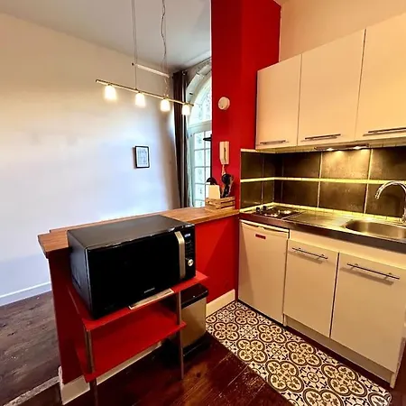 Le Puyravault - Situe En Plein Centre-ville & Proche Des Thermes